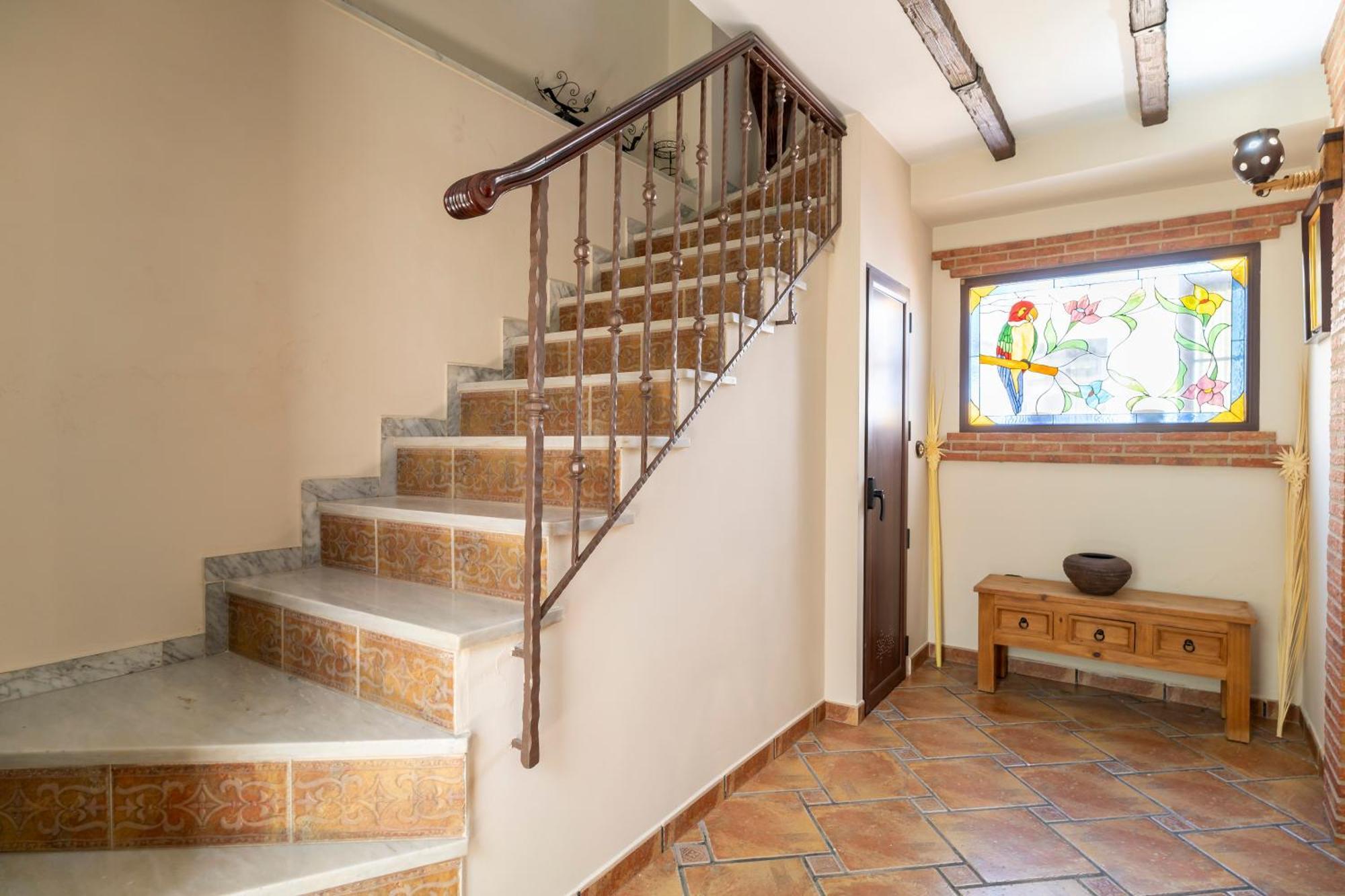 Casa Con Patio Y Terraza En Barrio Historico De La Villa, Junto Al Adarve Priego De Cordoba Luaran gambar